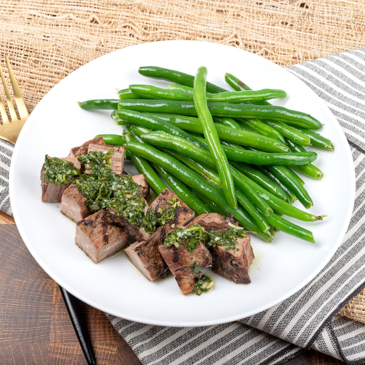 Steak and Green Beans with Chimmichurri